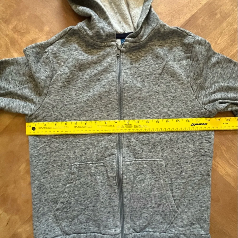 Old Navy Gray Sweatshirt – XL (Kids)